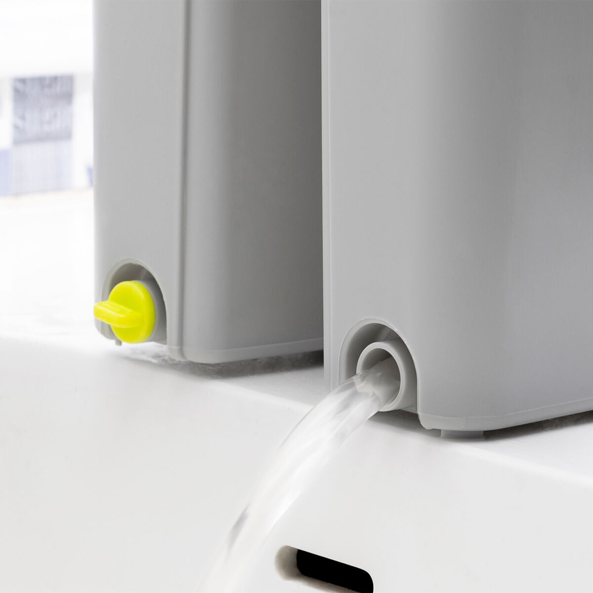 V11H9888B61E110ED1C49D5B37A346E2B25CR5277922P10