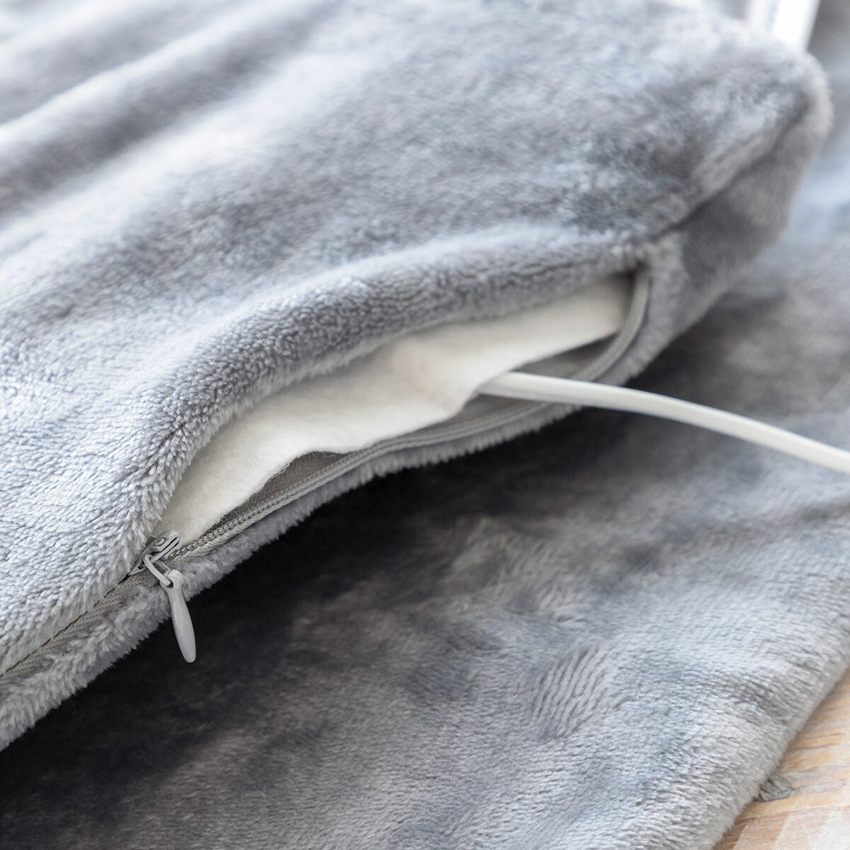 V8HA2D60AE8CC010E2FEC1CECF91418BF19R5271639P6