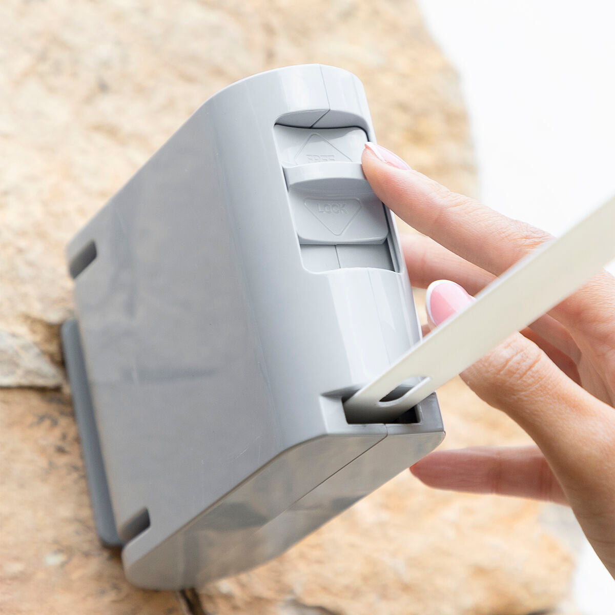 V9H69B1A02F460894E984856A4E0CE82B08R4147258P7