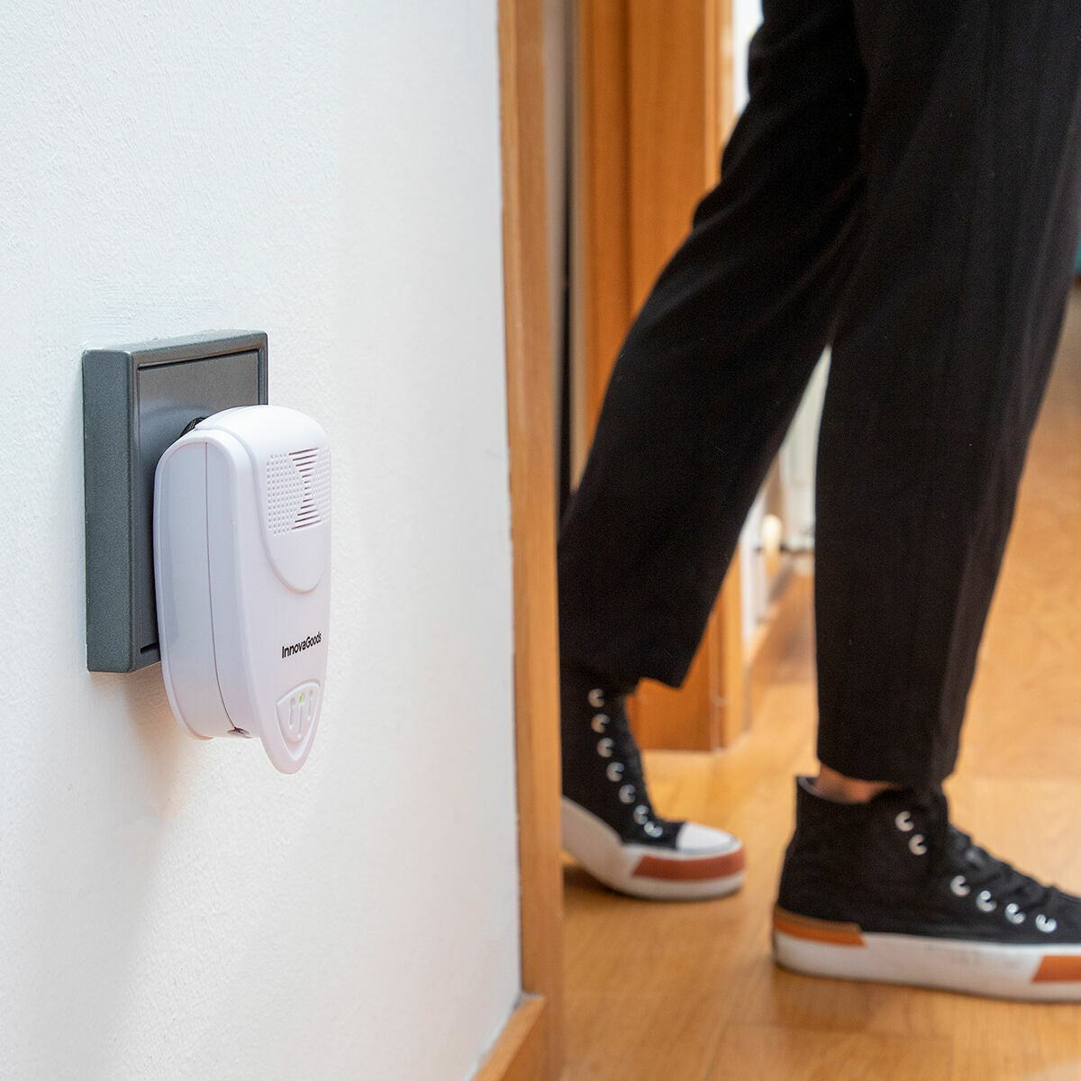 V5H0912B4BBCAF20045A7EF7118E5A5BE8DR5239145P5