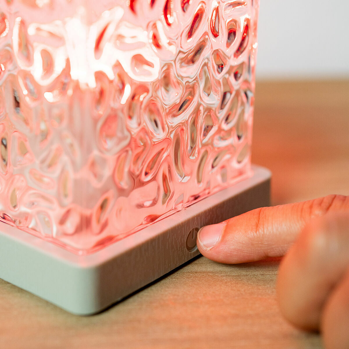 V3HC2E67D302B8EDD4239F67DAD970BD988R5527080P5